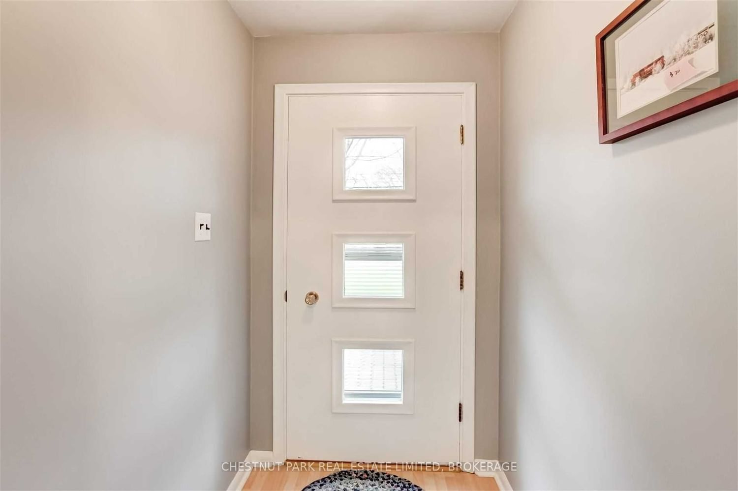Listing Image 7