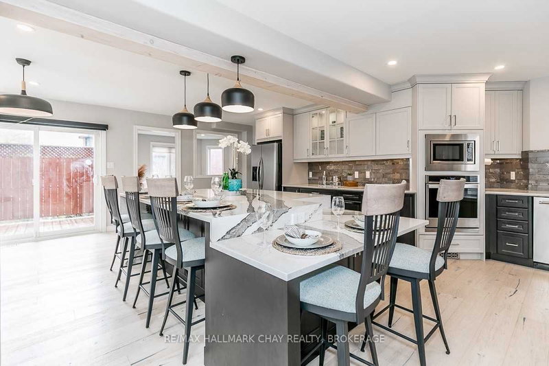 36 Nicklaus Dr, Barrie, L4M 6W5 | Image 2