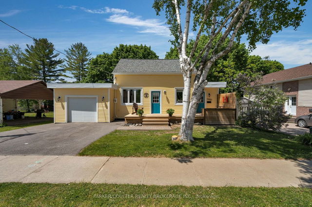386 Mississaga Street