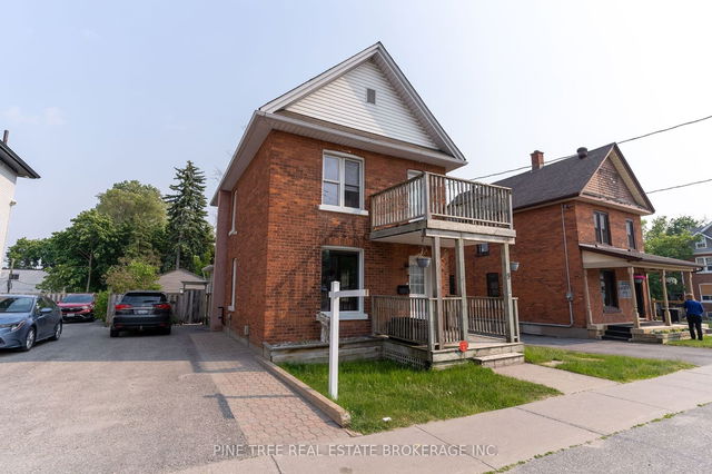 9 Sophia Street