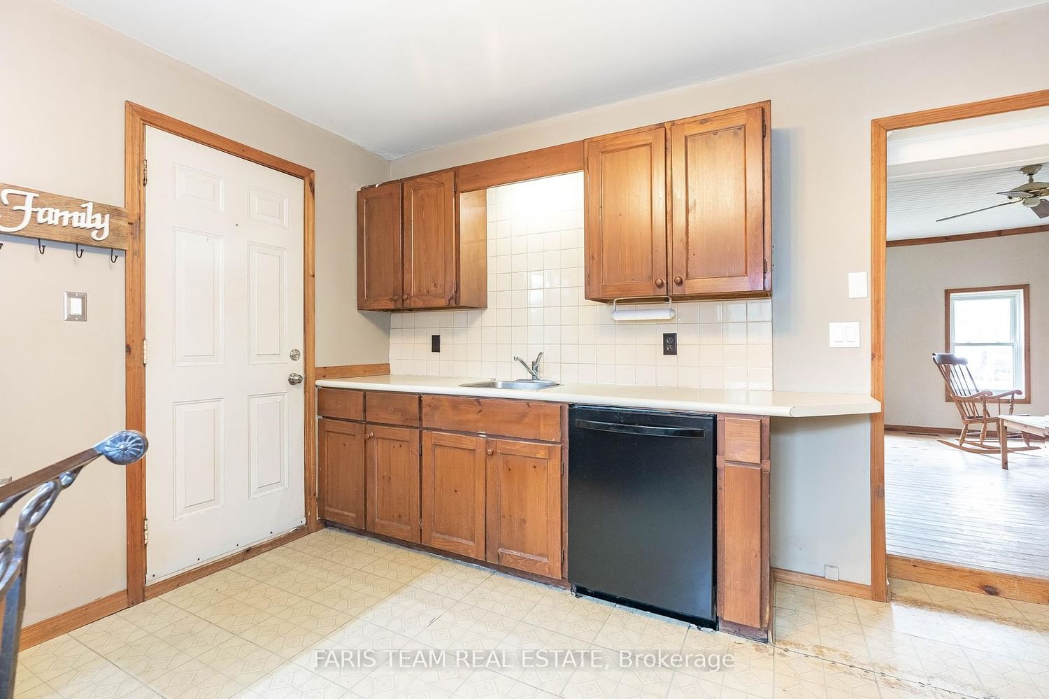 Detached House sold at 104 Mill Street, Springwater, Hillsdale, L0L 1V0 - MLS: S6067768