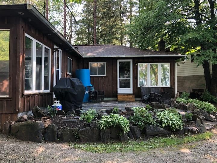 230 Robins Point Rd, Tay, L0K 2A0 | Image 2