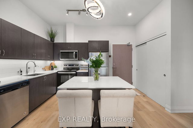101 - 58 Lakeside Terrace