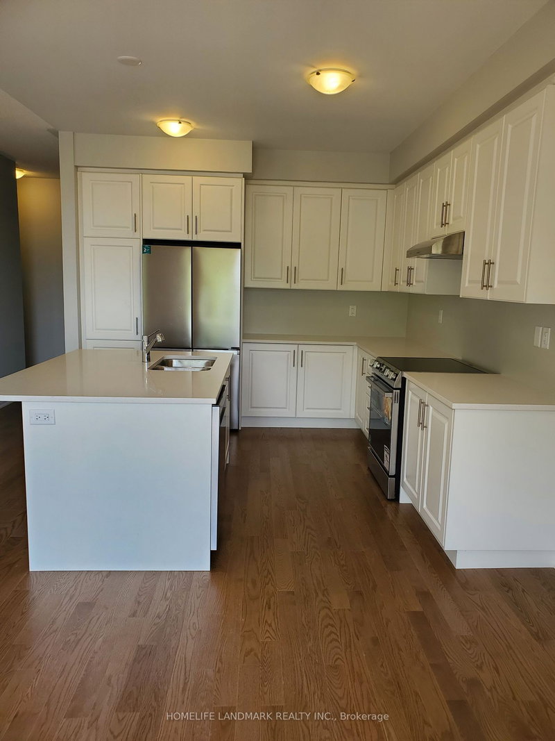 8 Greer St, Barrie, L9J 0R4 | Image 3