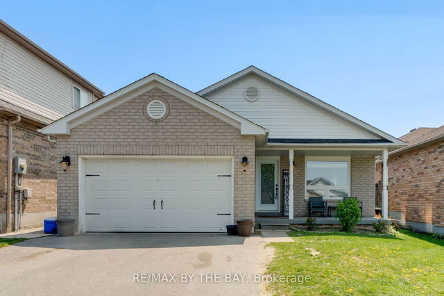 66 Draper Crescent