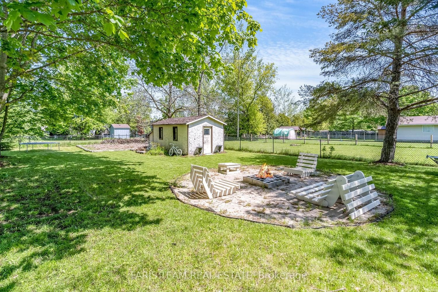 Listing Image 23