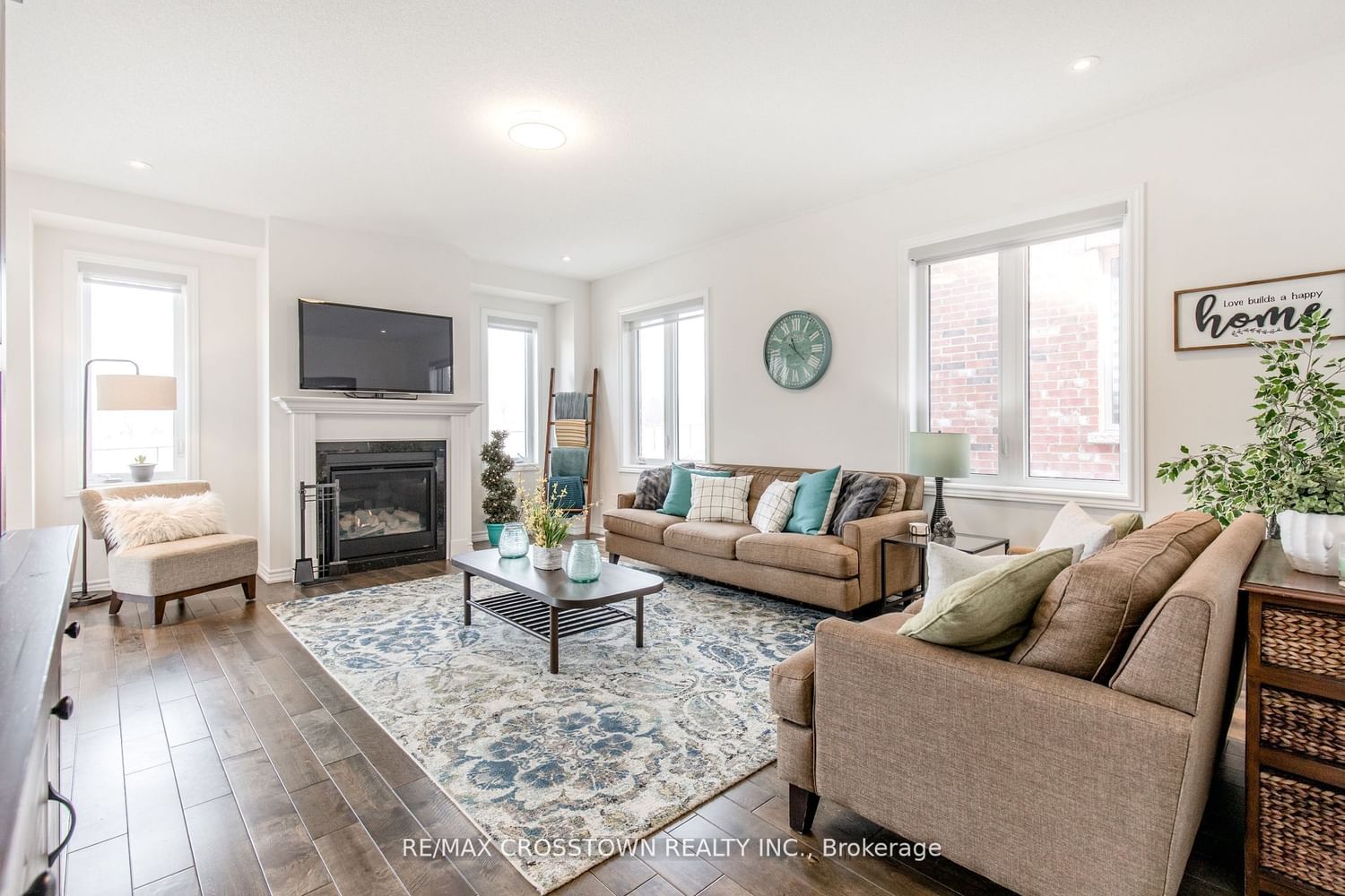 Listing Image 15