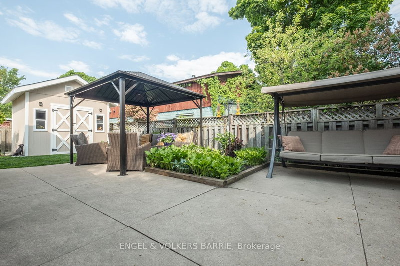 46 Park St, Barrie, L4N 1H5 | Image 2