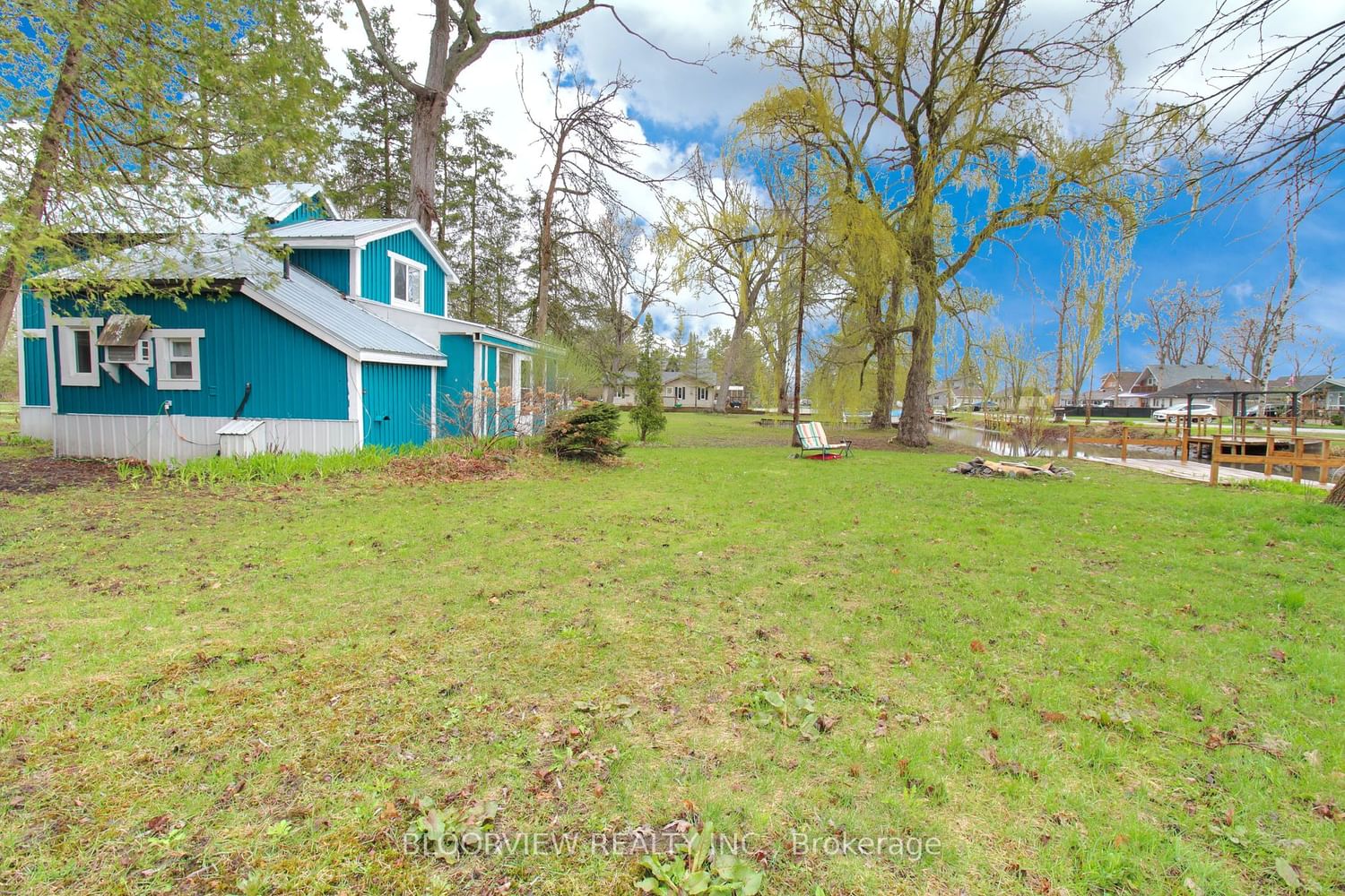 Listing Image 3