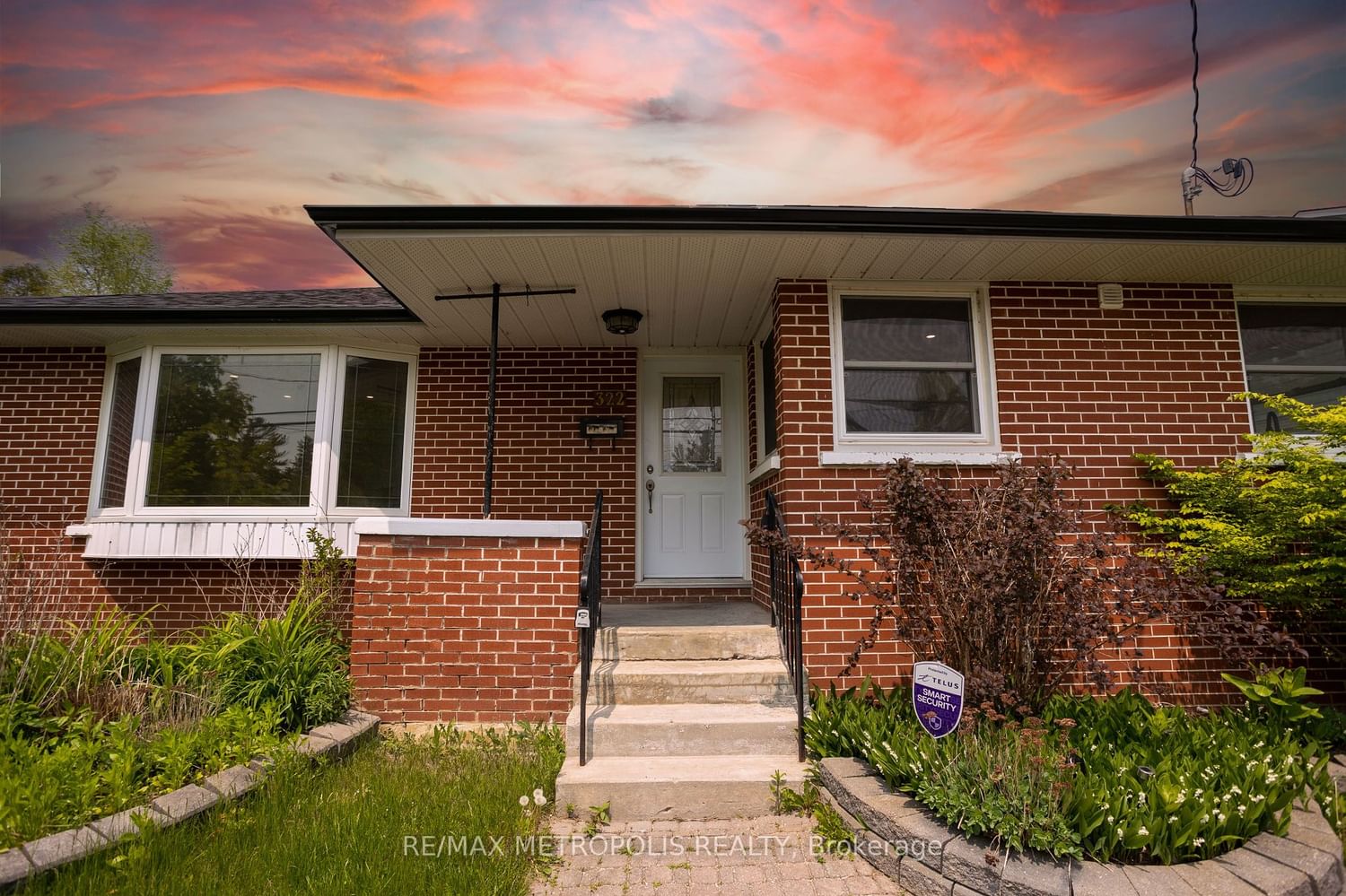 Listing Image 3
