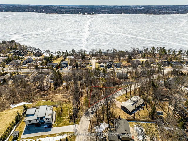 13 Crestwood Drive