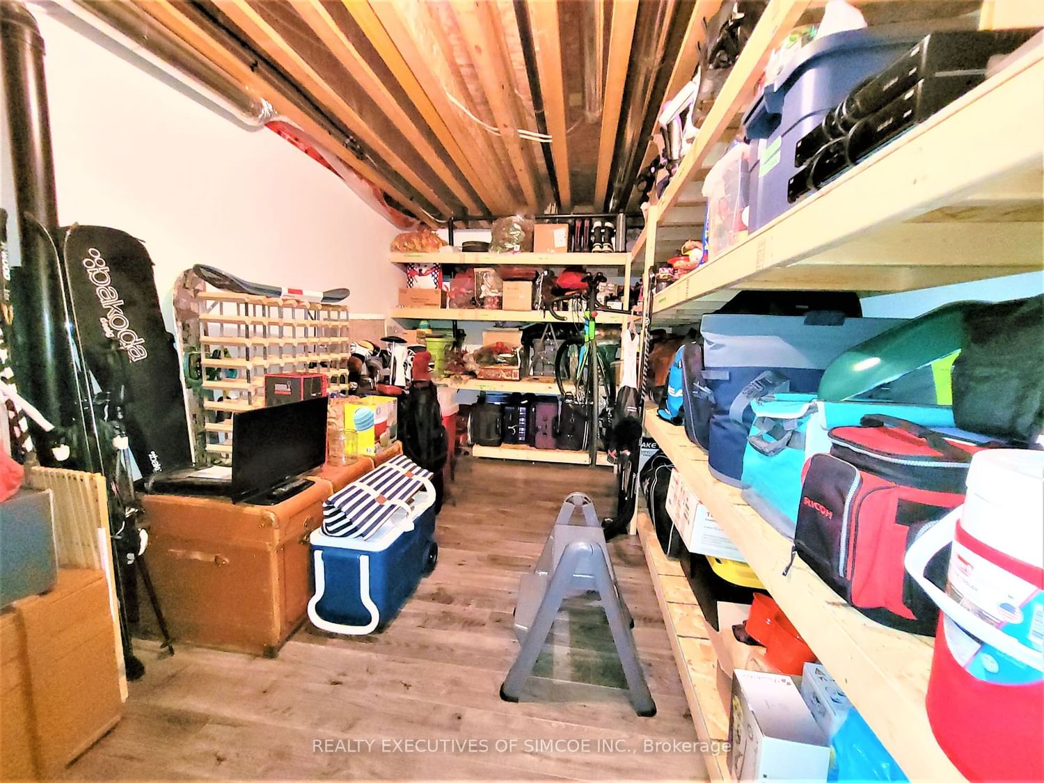 Listing Image 19