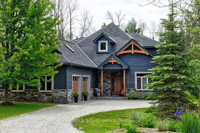 11 Forest Drive