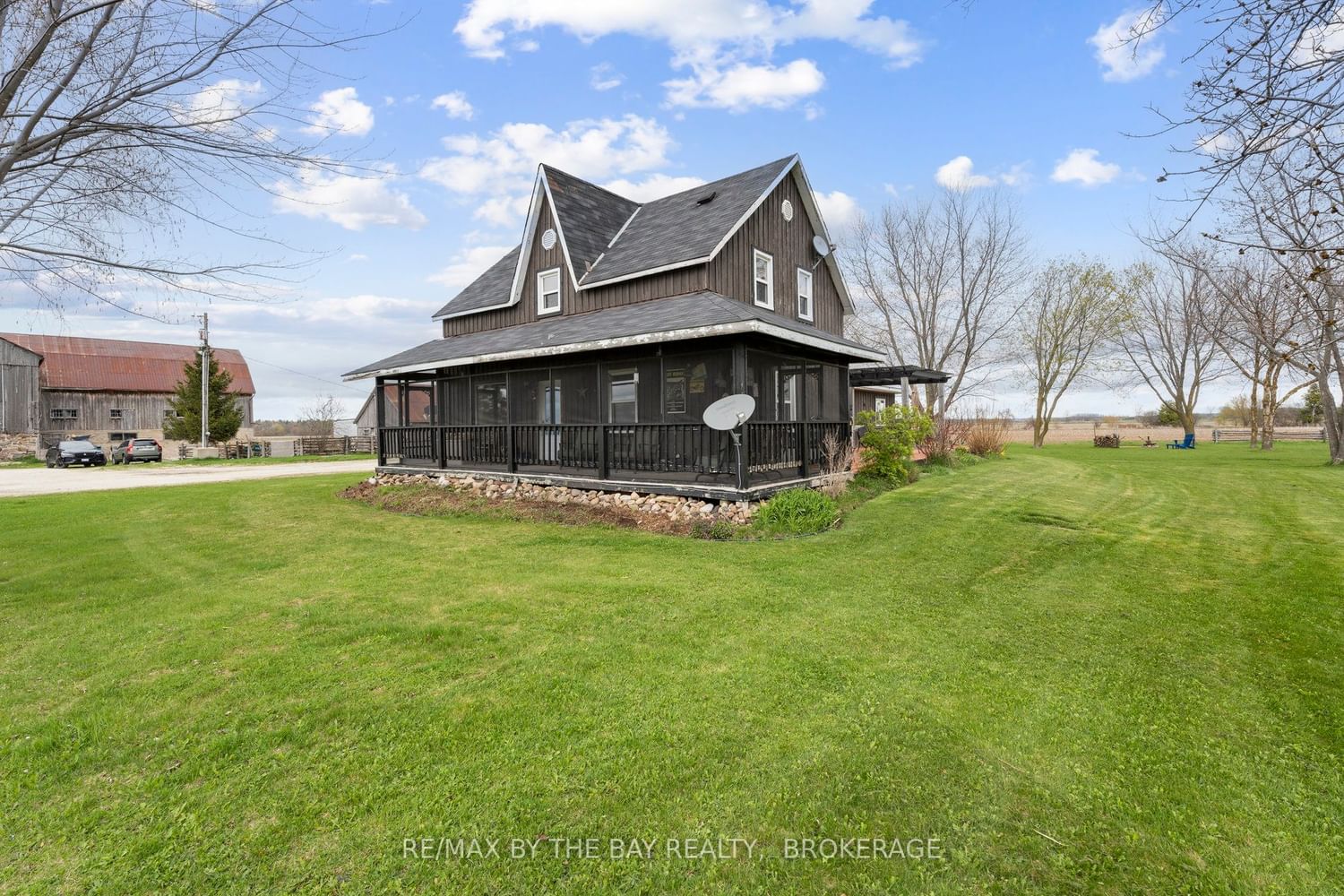 Listing photo 1