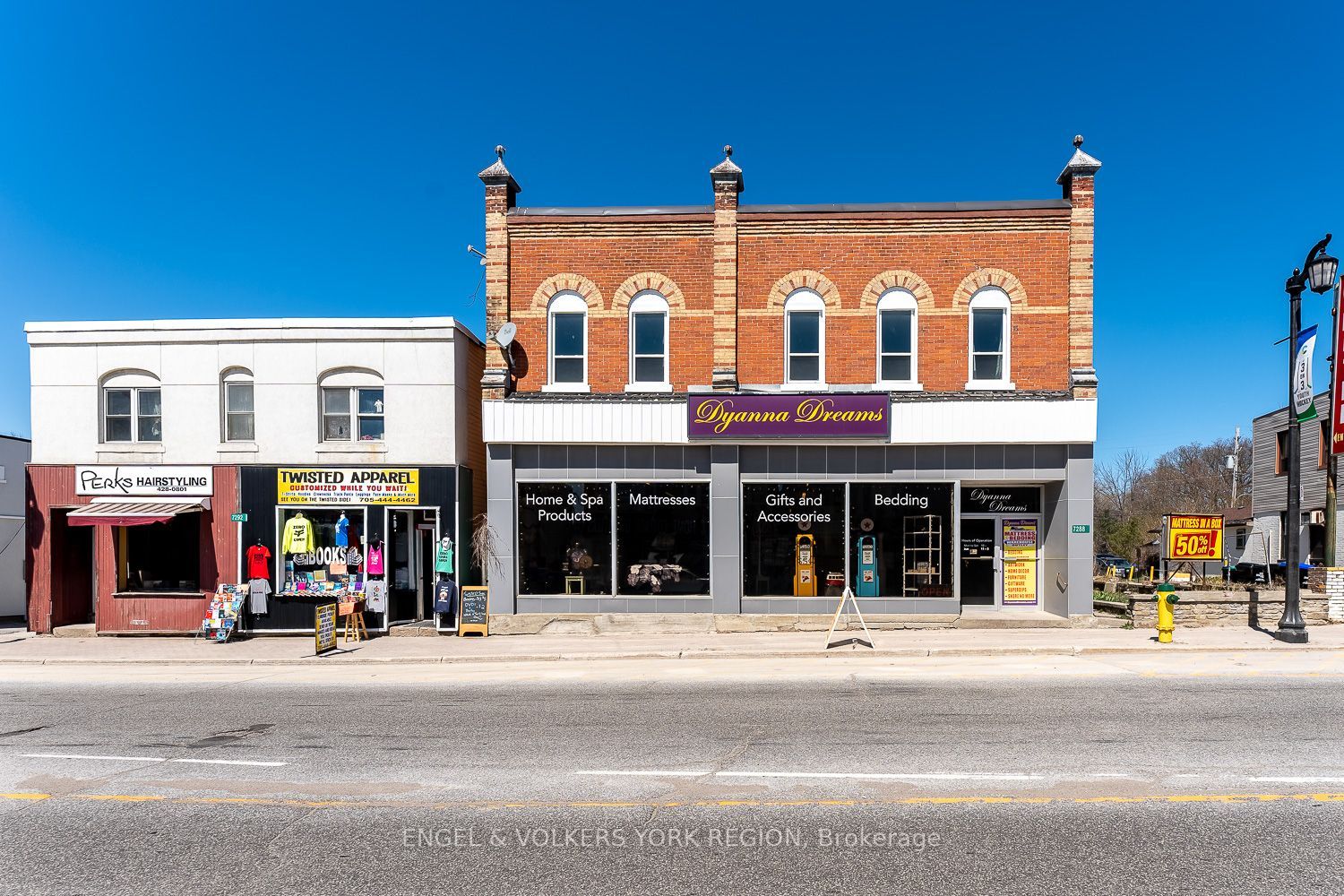 Store W/Apt/Office sold at 7288 Highway 26 Street, Clearview, Stayner, L0M 1S0 - MLS: S6182352