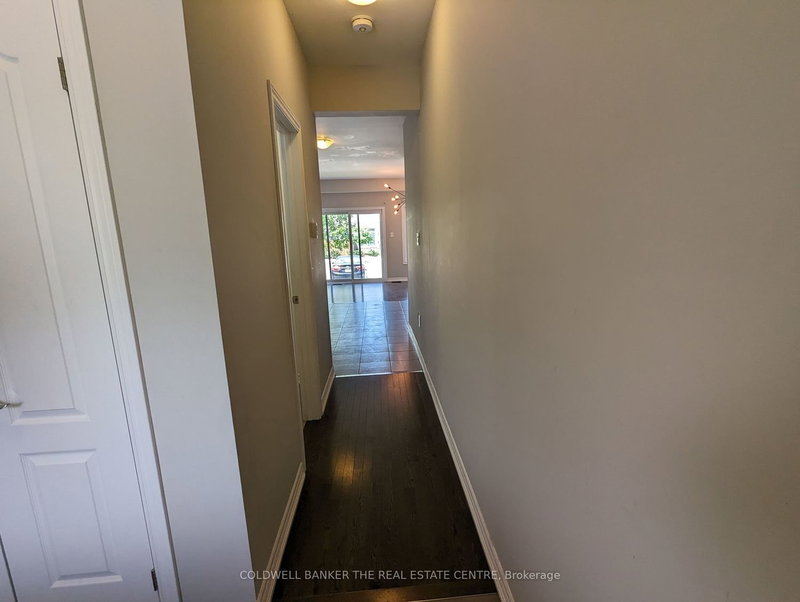 38 Deneb St, Barrie, L4M 0K6 | Image 3