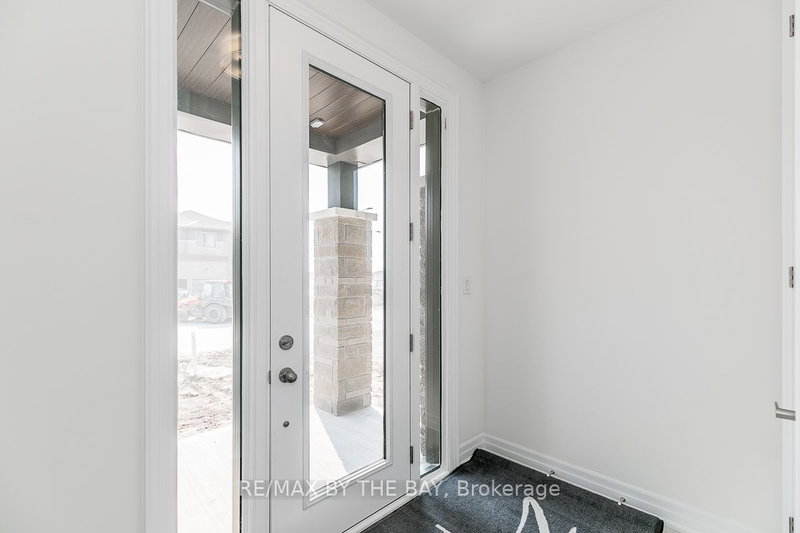 3 Rosanne Circ, Wasaga Beach, L9Z 0N4 | Image 3