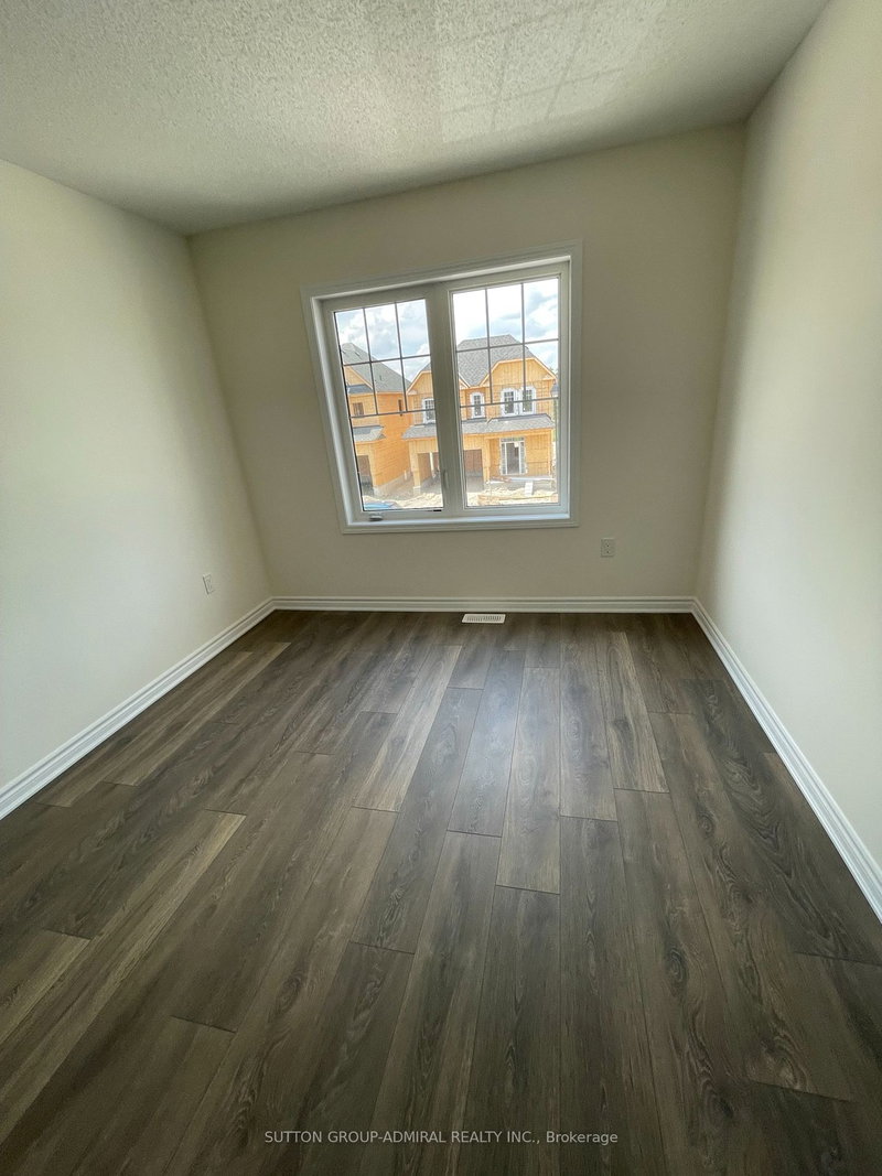 28 Abby Dr W, Wasaga Beach, L9Z 0K2 | Image 3