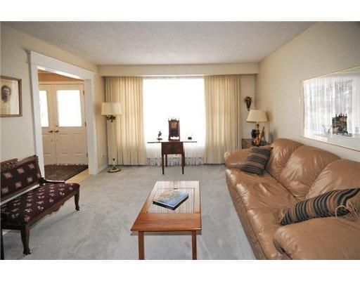 456 Mooney Cres, Orillia, L4V 6R4 | Image 3