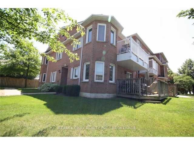 16 - 502 Essa Rd, Barrie, L4N 7L4 | Image 2