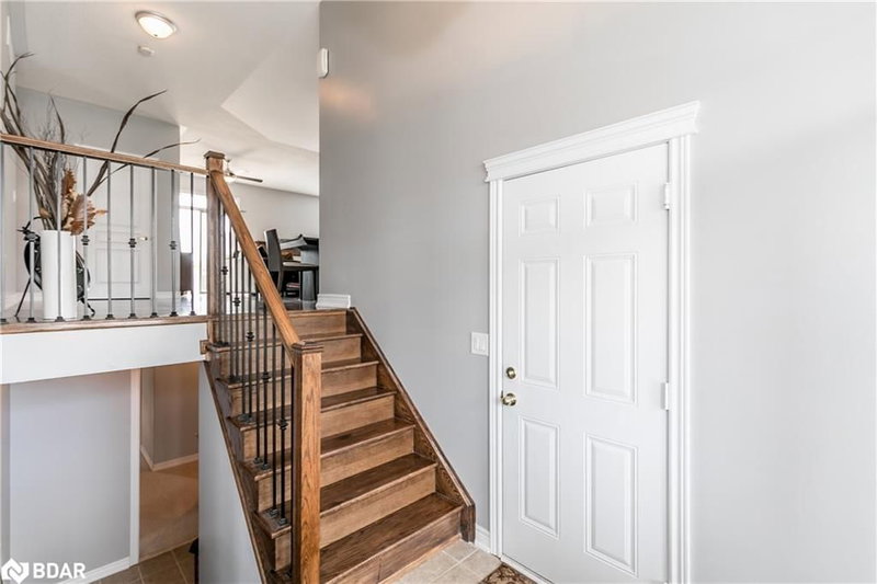 9 Broadpoint St, Wasaga Beach, L9Z 3B8 | Image 3