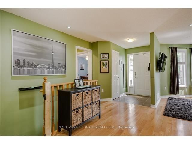 Listing Image 7