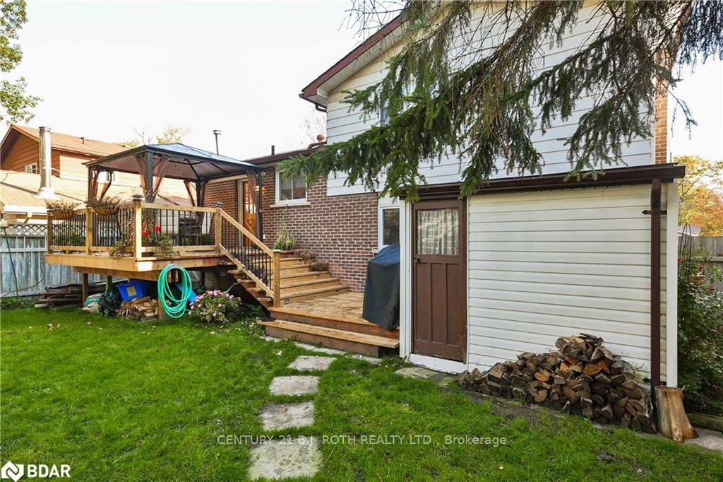 Listing photo 3