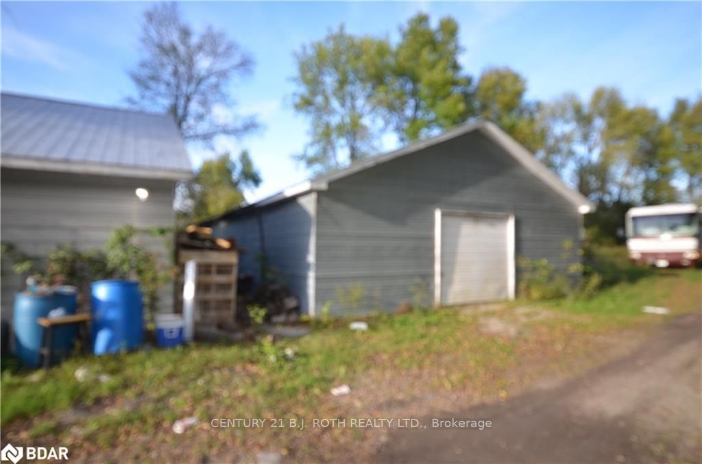 Listing Image 8