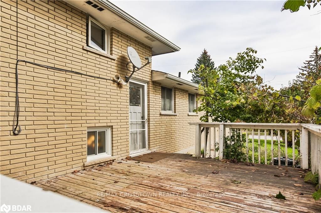 Listing Image 7