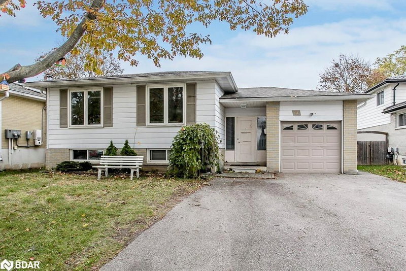 61 College Cres, Barrie, L4M 2W5 | Image 2