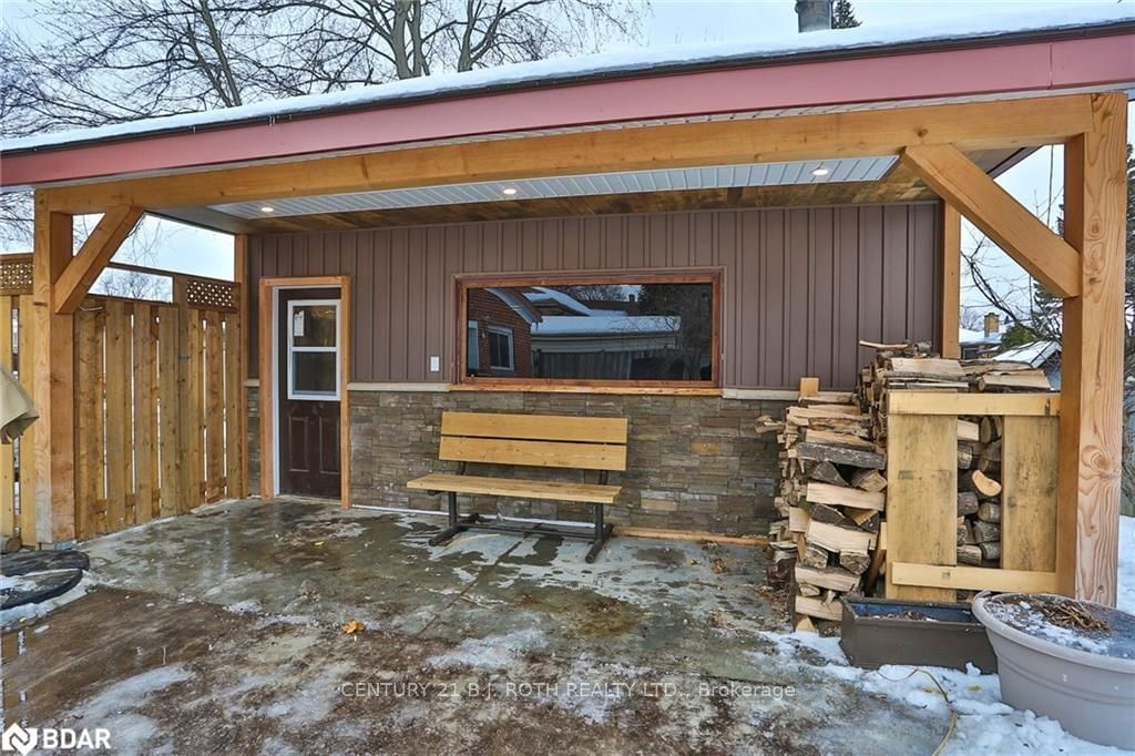 Listing Image 19