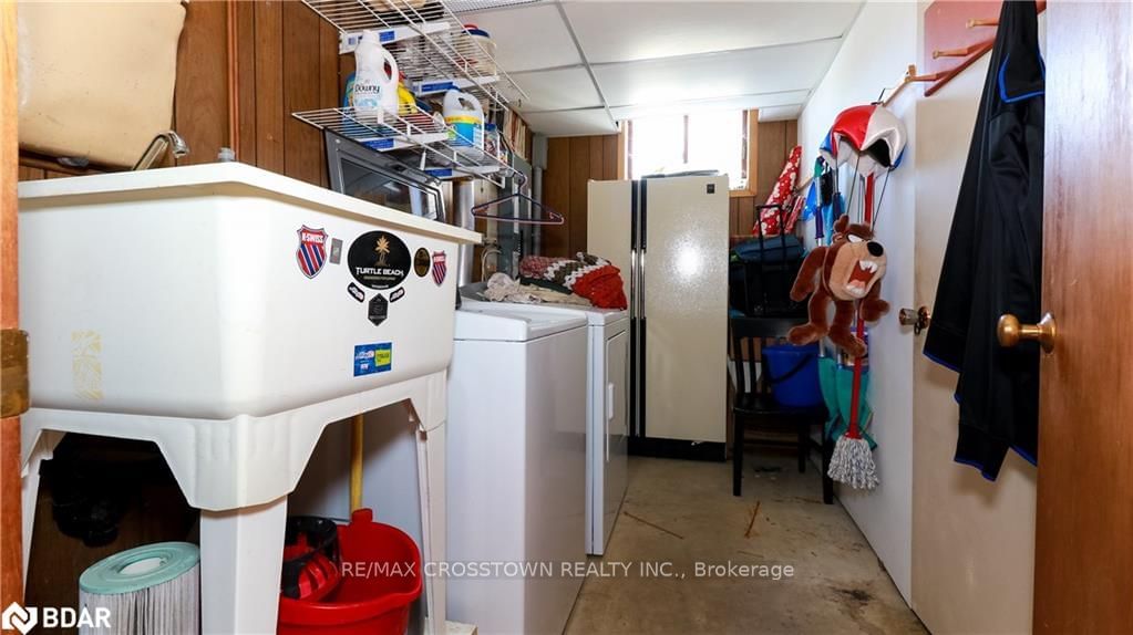 Listing Image 23
