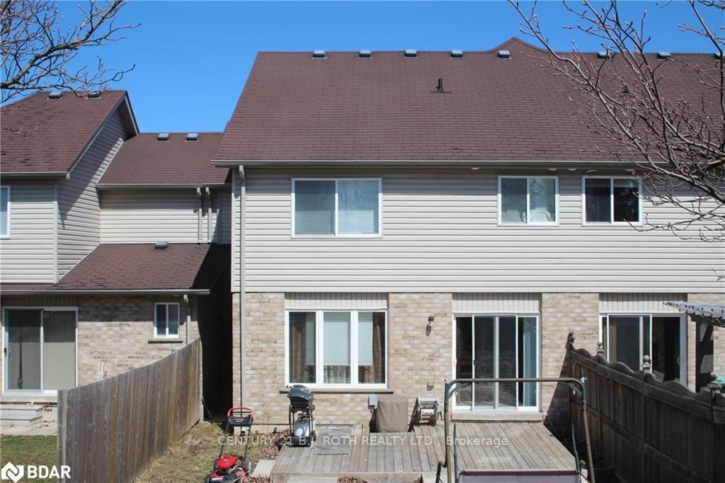Listing Image 4