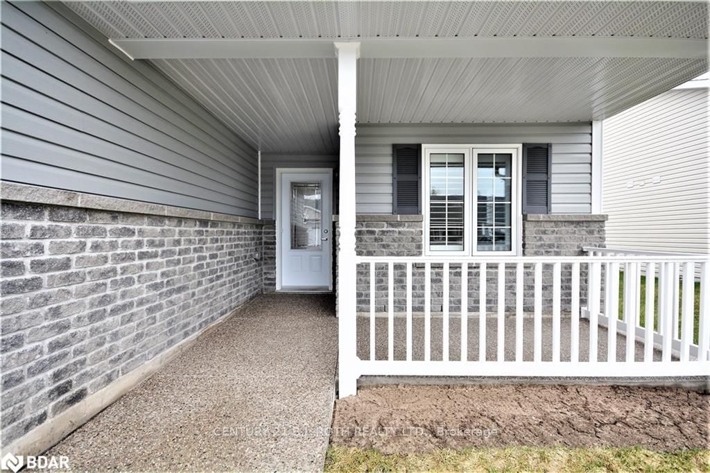Listing Image 3