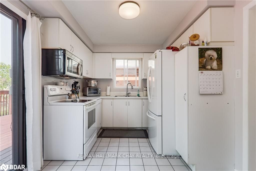 Listing Image 23
