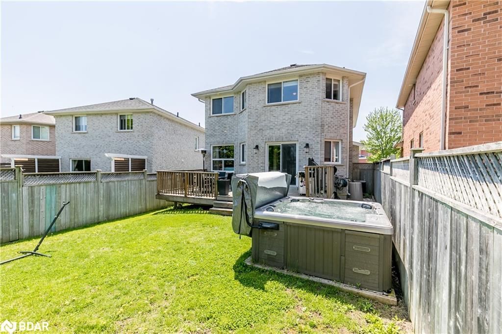 Listing Image 12