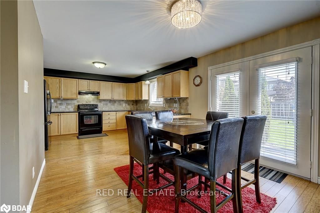 Listing Image 5