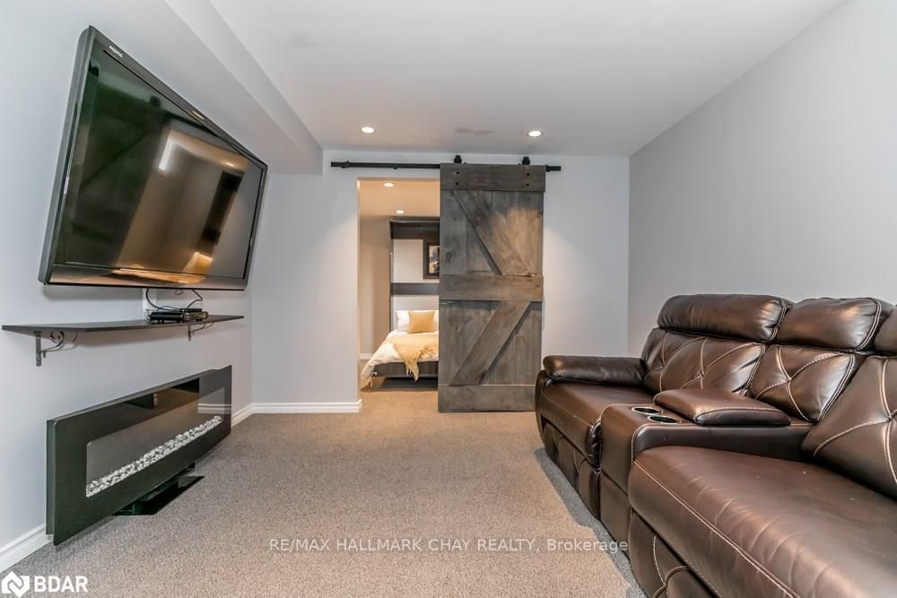 Listing Image 35
