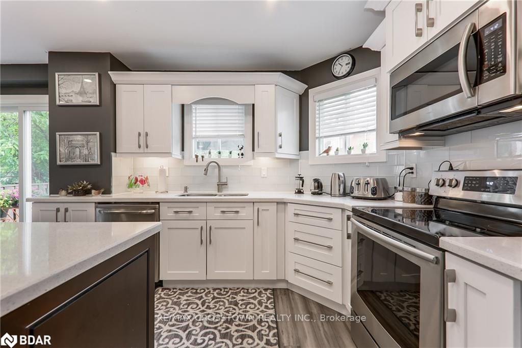 Listing Image 22