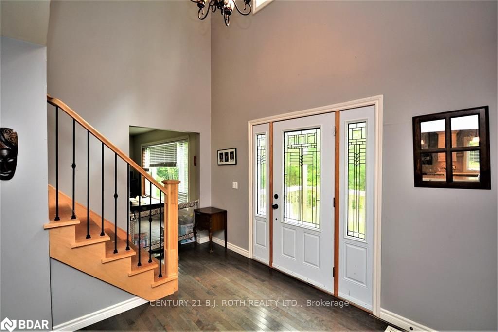 Listing Image 3