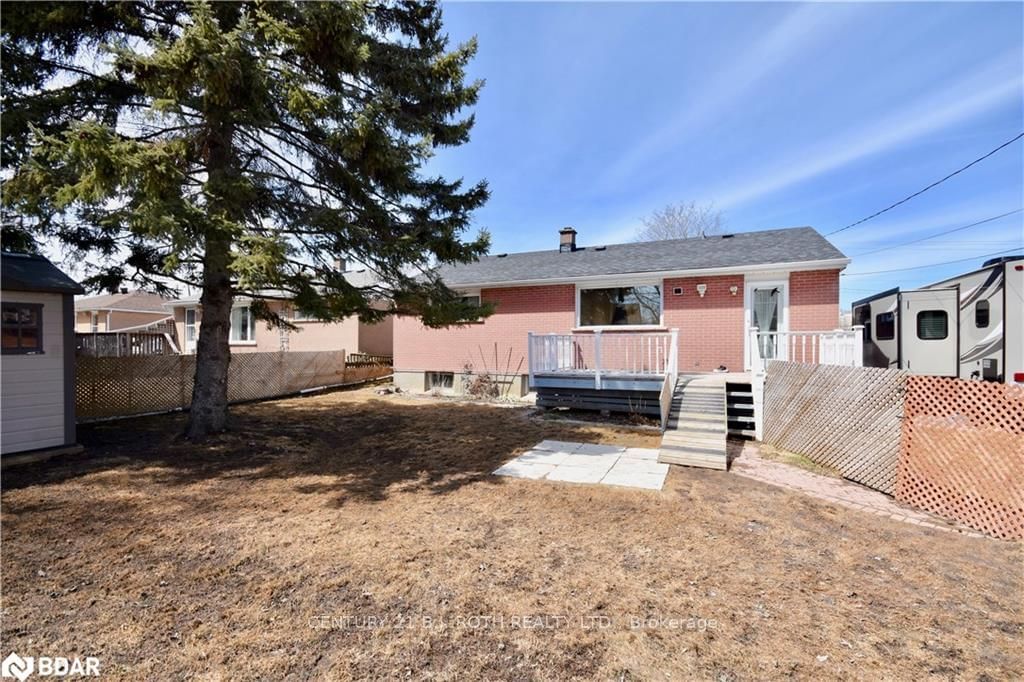 Listing Image 3