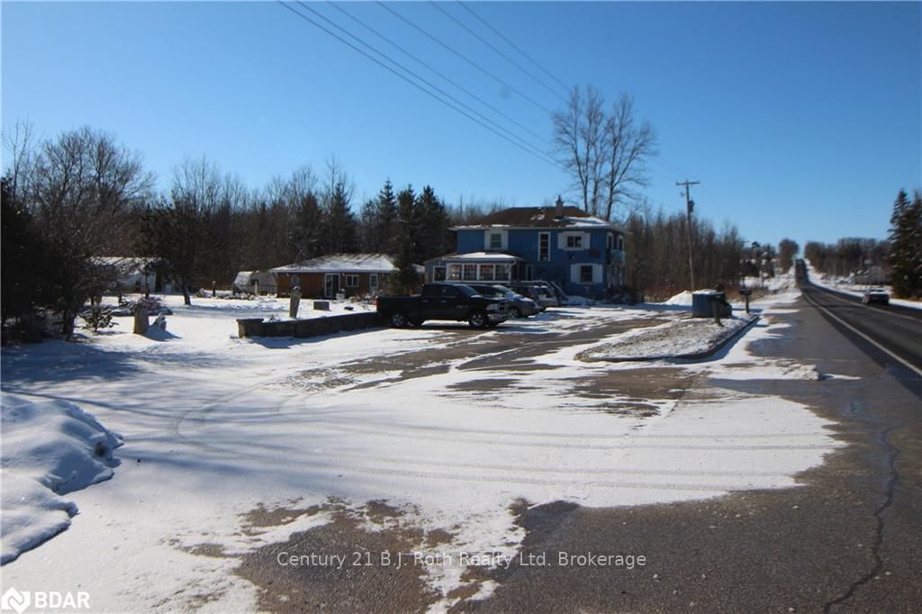Listing Image 4