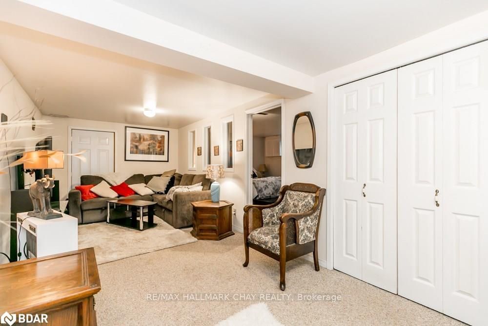 Listing Image 35
