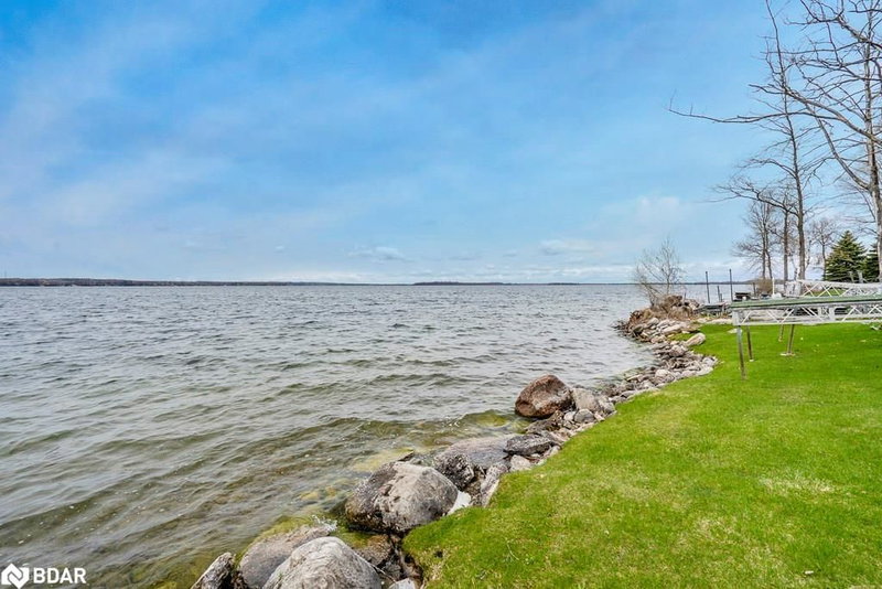 376 Brewery Lane, Orillia, L3V 7H8 | Image 3