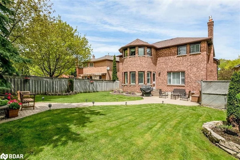 54 Cityview Circ, Barrie, L4N 7V1 | Image 2