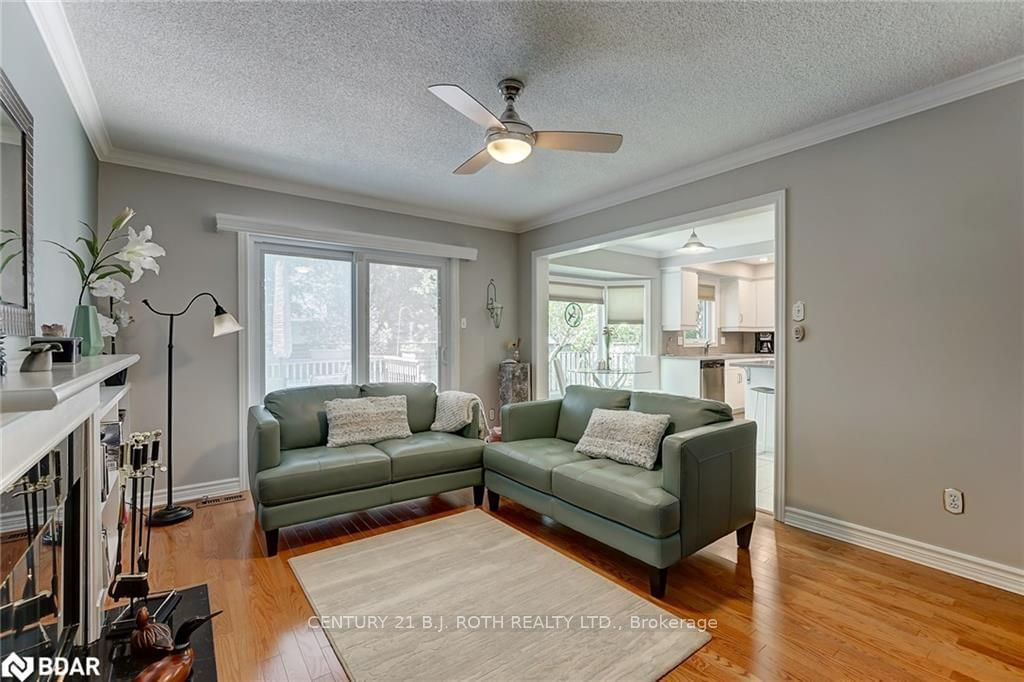 Listing Image 20