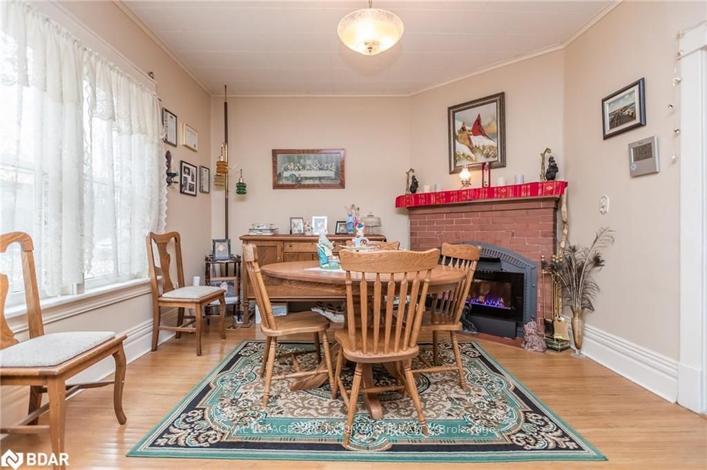 Listing Image 7