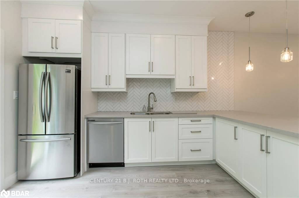 Listing Image 20