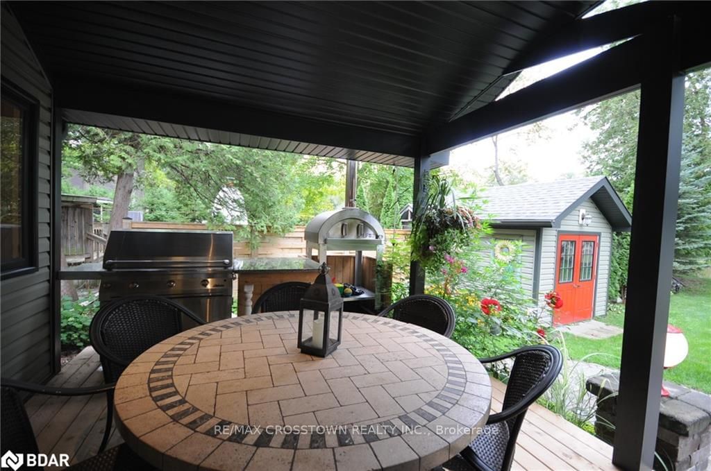Listing Image 11