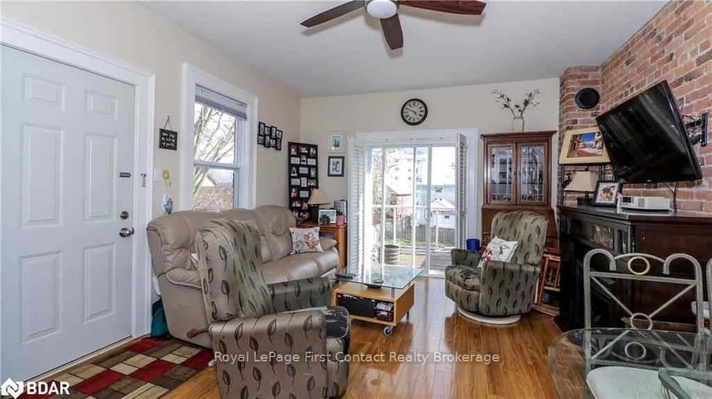 Listing Image 16